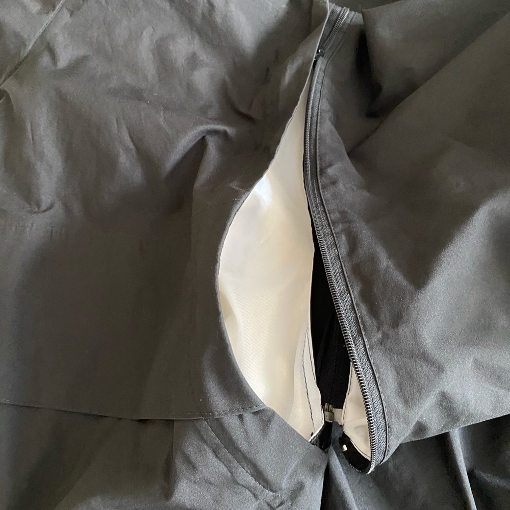 Zero Restrictions black, Goretex all weather golf jacket. Size L. - Picture 10 of 15